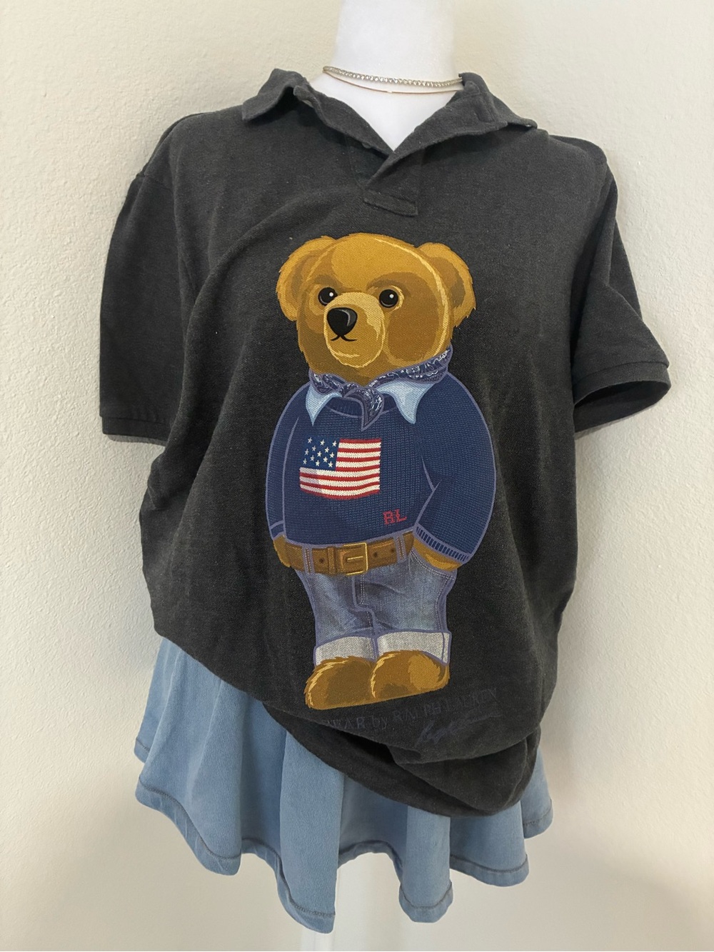 Polo bear by polo Ralph Lauren polo 💙🐻
Classic fit size men’s medium